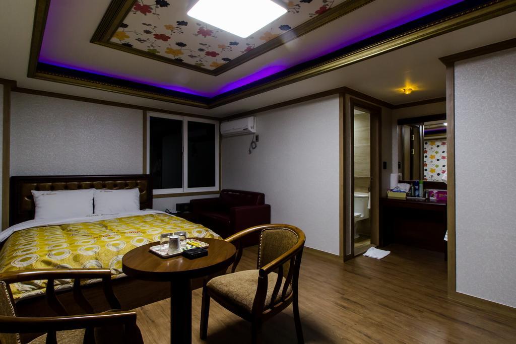 Guangju Hotel Banana 光州 外观 照片